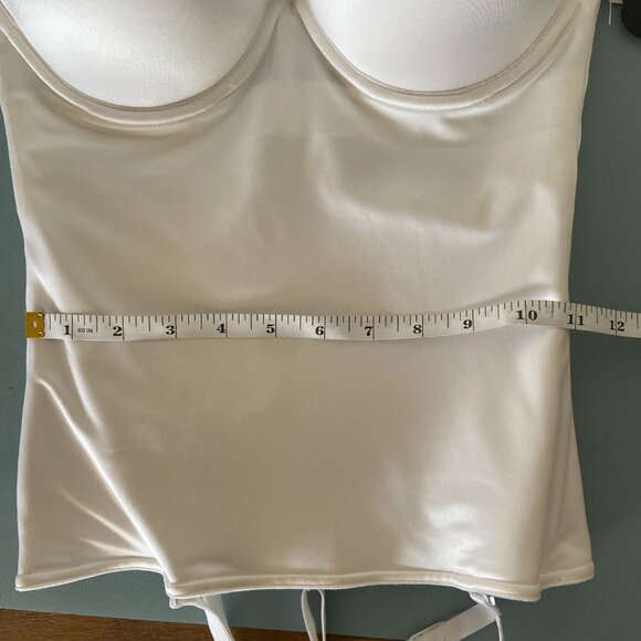 NWT - White Bustier with garter straps - Size 34DD - Picture 4 of 9